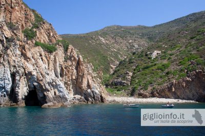 Cala del Corvo, costa occidentale Isola del Giglio